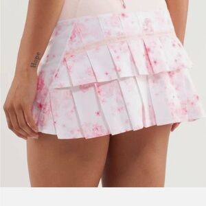 Lululemon Athletica Run: Pace Setter Skirt (frangipani parfait pink)
